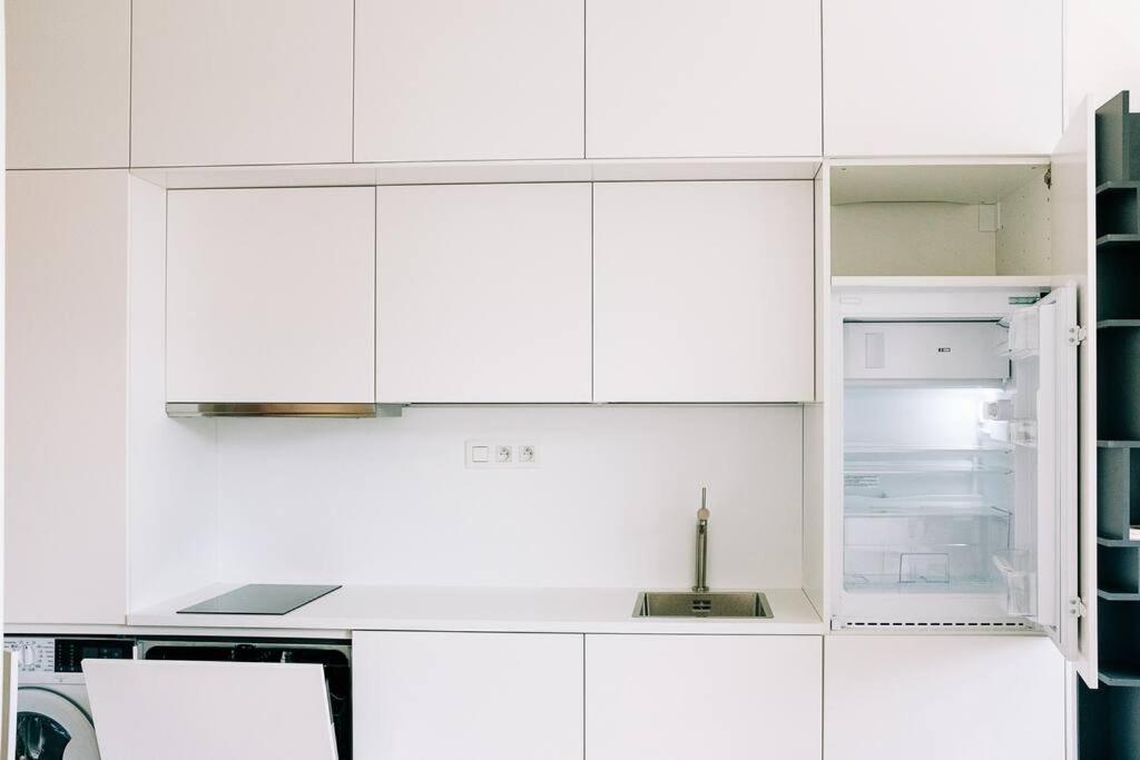 New Studio In Quiet Part Of The City Center براتسيلافا المظهر الخارجي الصورة